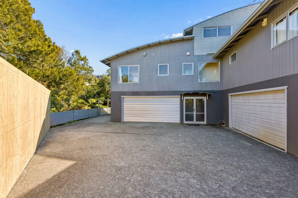 Photos of 77H Goodall Street