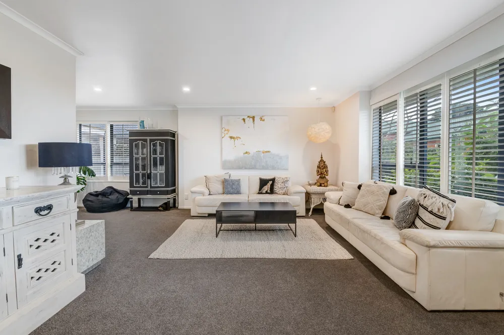 Photos of 48 Motutapu Avenue