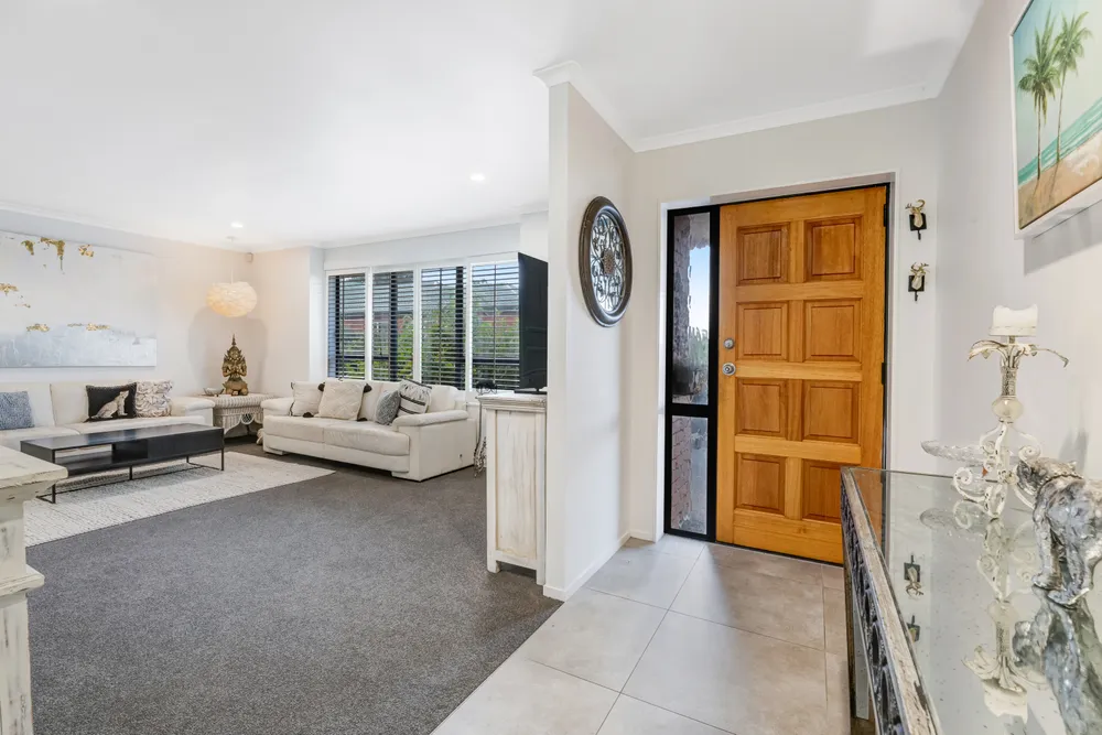 Photos of 48 Motutapu Avenue