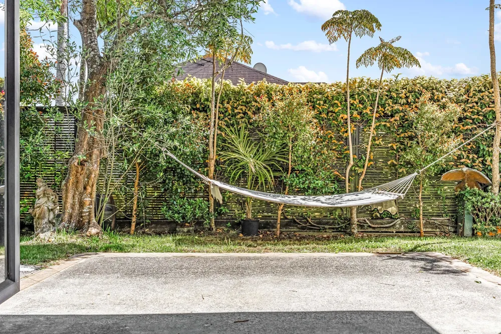 Photos of 11 Waiatarua Road
