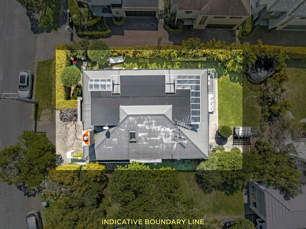 Photos of 11 Waiatarua Road