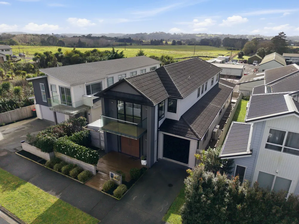 Photos of 19 Kopuru Road