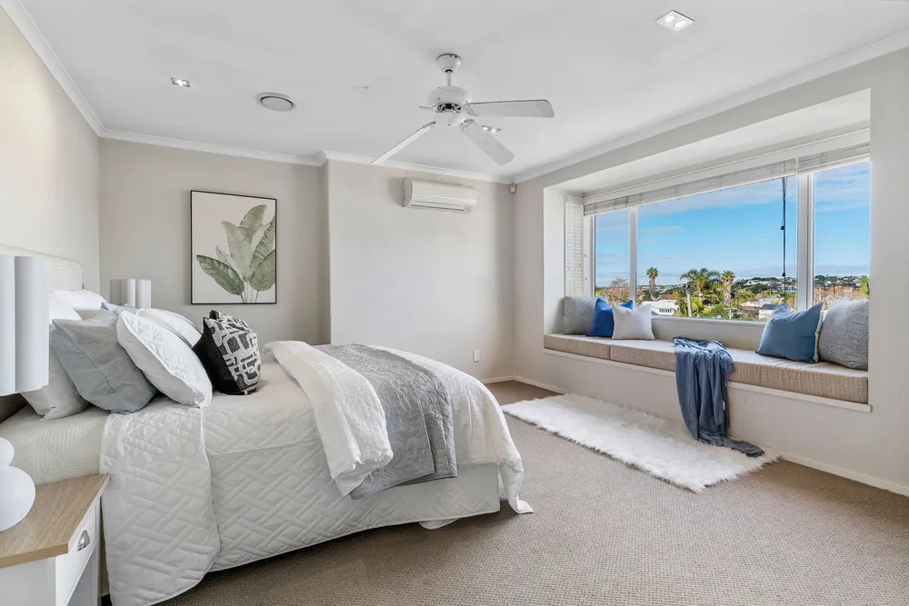Photos of 40A Waiake Street