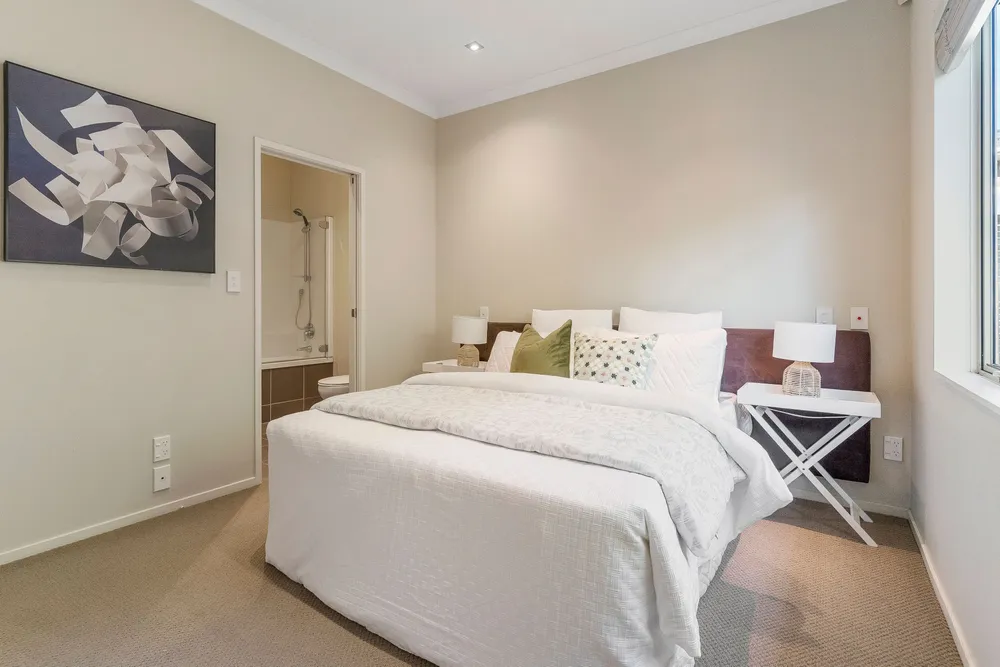 Photos of 40A Waiake Street