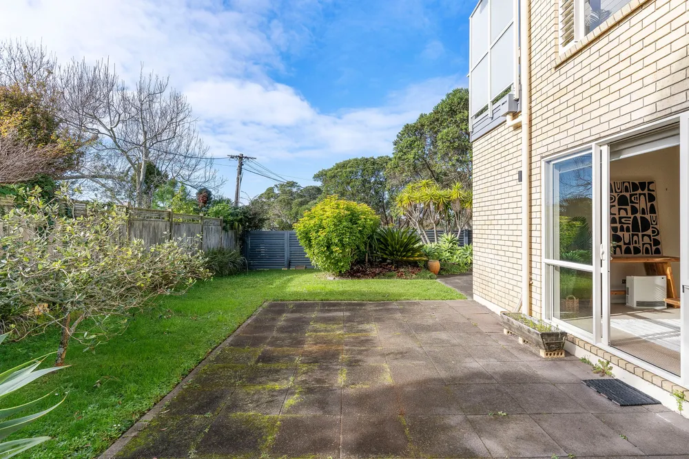 Photos of 40A Waiake Street