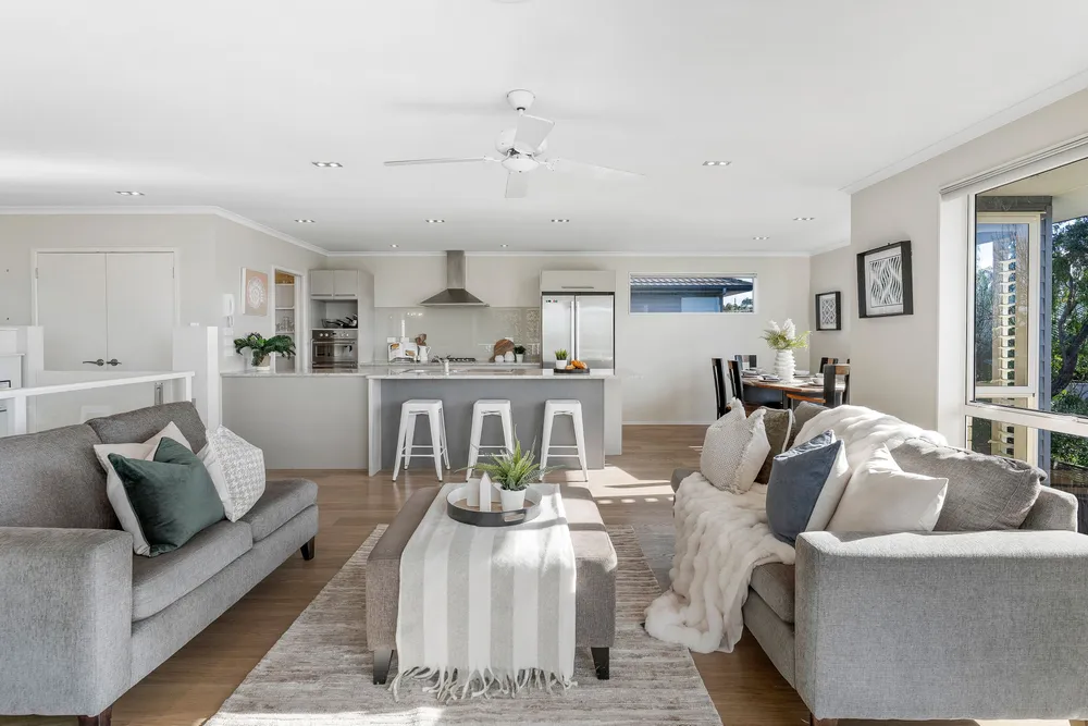 Photos of 40A Waiake Street