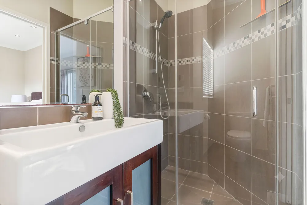 Photos of 40A Waiake Street