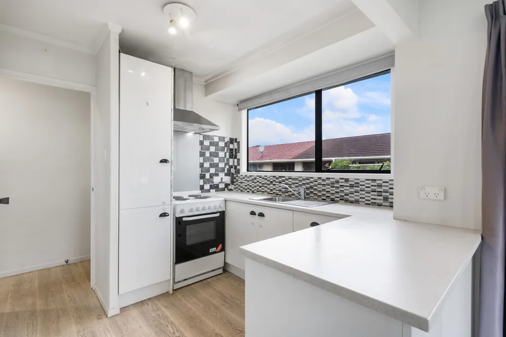 Photos of 1/4 Warwick Avenue