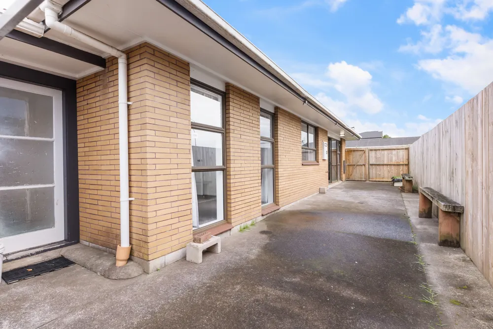 Photos of 1/4 Warwick Avenue
