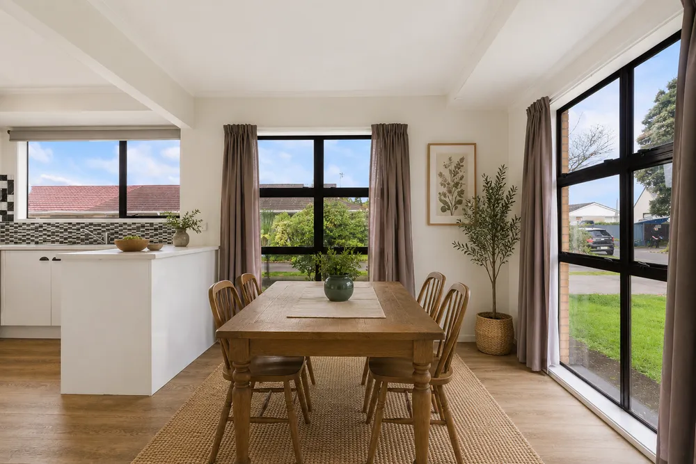 Photos of 1/4 Warwick Avenue