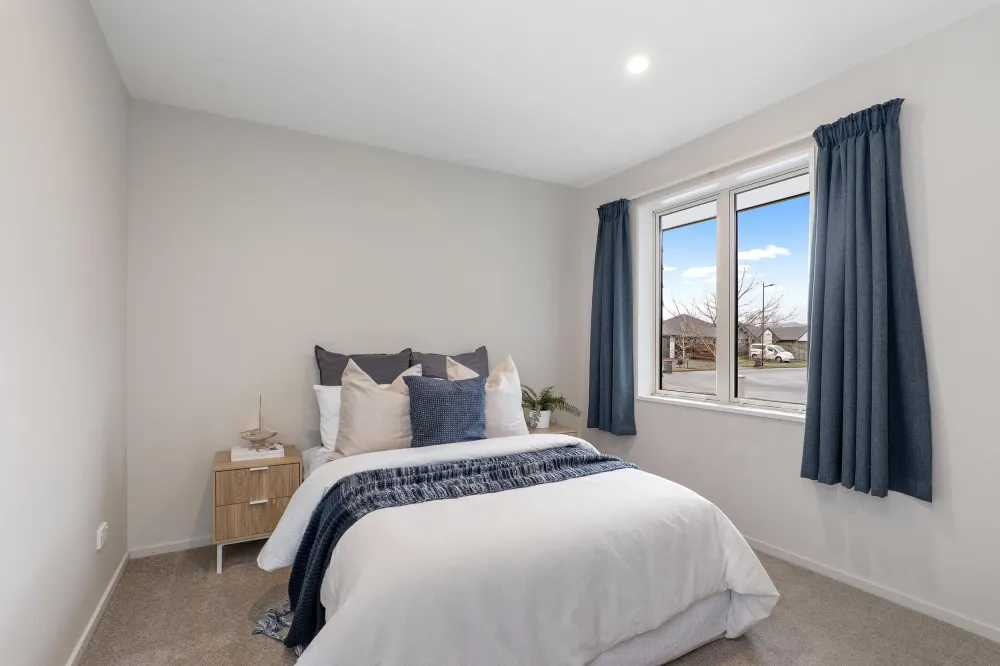 Photos of 16 Bamber Crescent