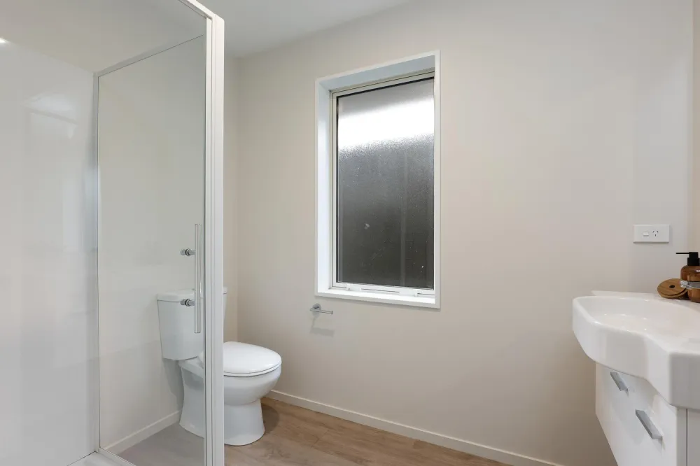 Photos of 16 Bamber Crescent