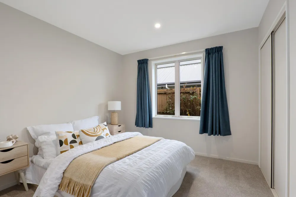 Photos of 16 Bamber Crescent