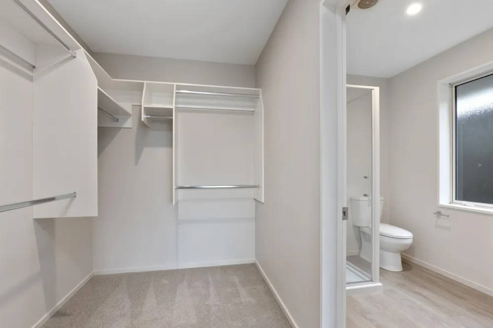 Photos of 16 Bamber Crescent