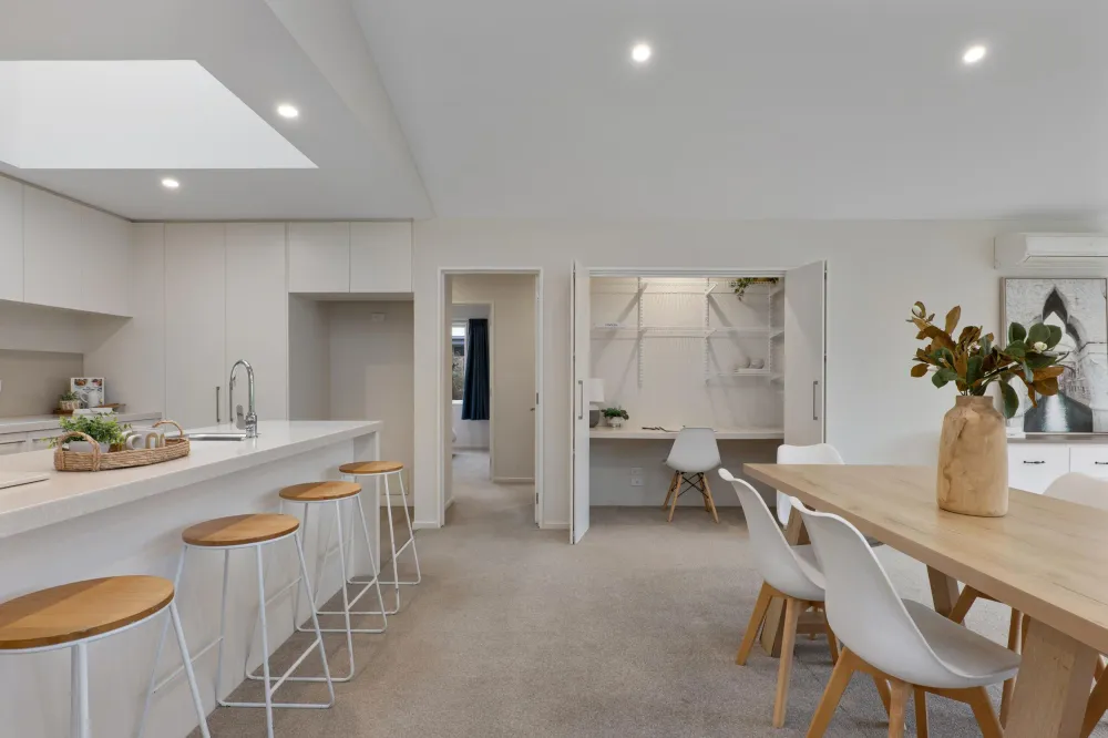 Photos of 16 Bamber Crescent