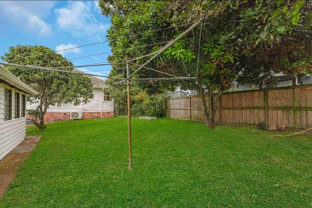 Photos of 60 Preston Road