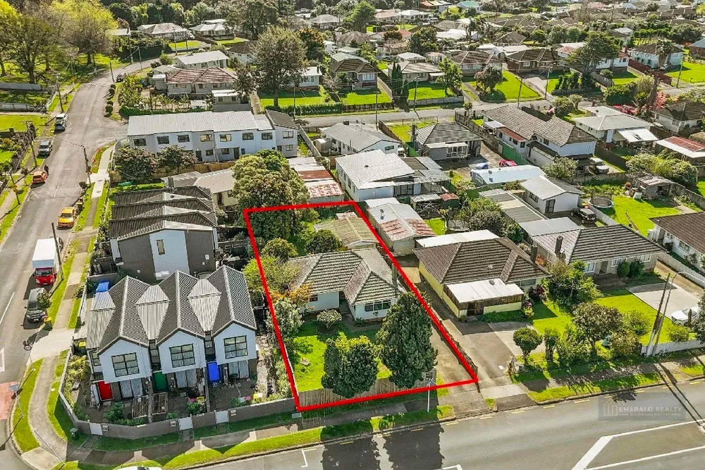 Photos of 60 Preston Road