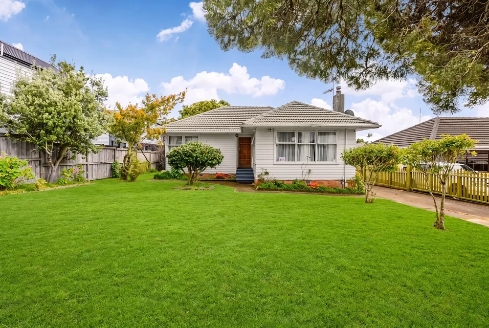 Photos of 60 Preston Road