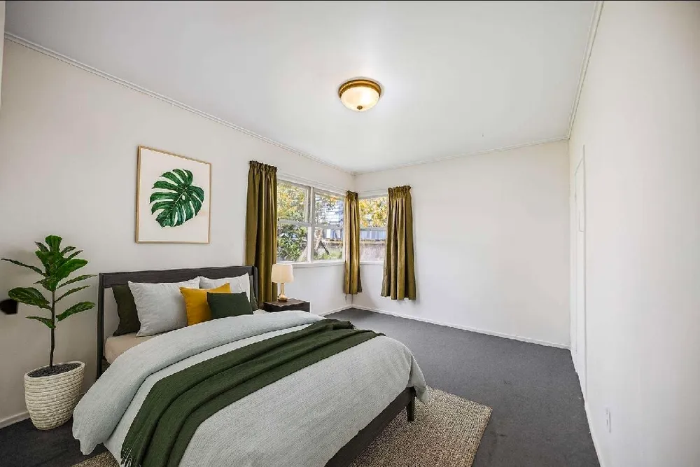 Photos of 60 Preston Road