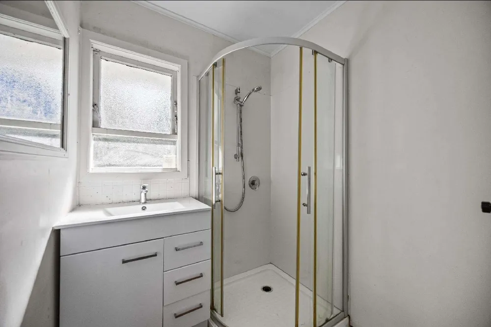 Photos of 60 Preston Road