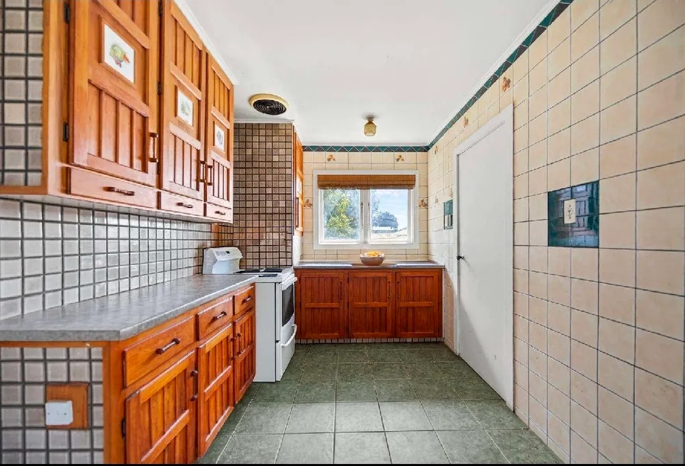 Photos of 60 Preston Road