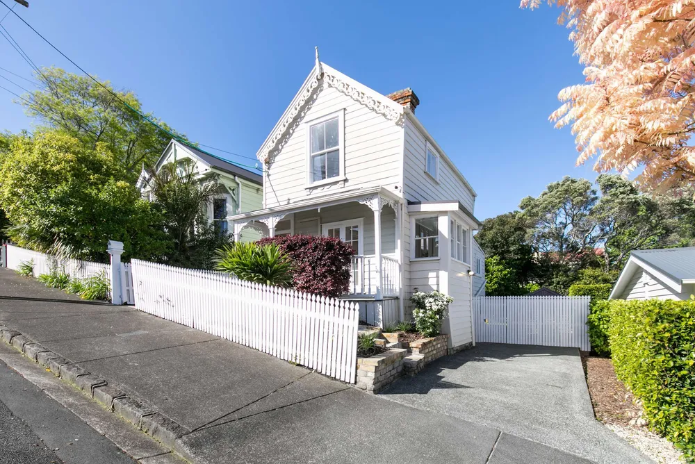 Photos of 42 Cooper Street