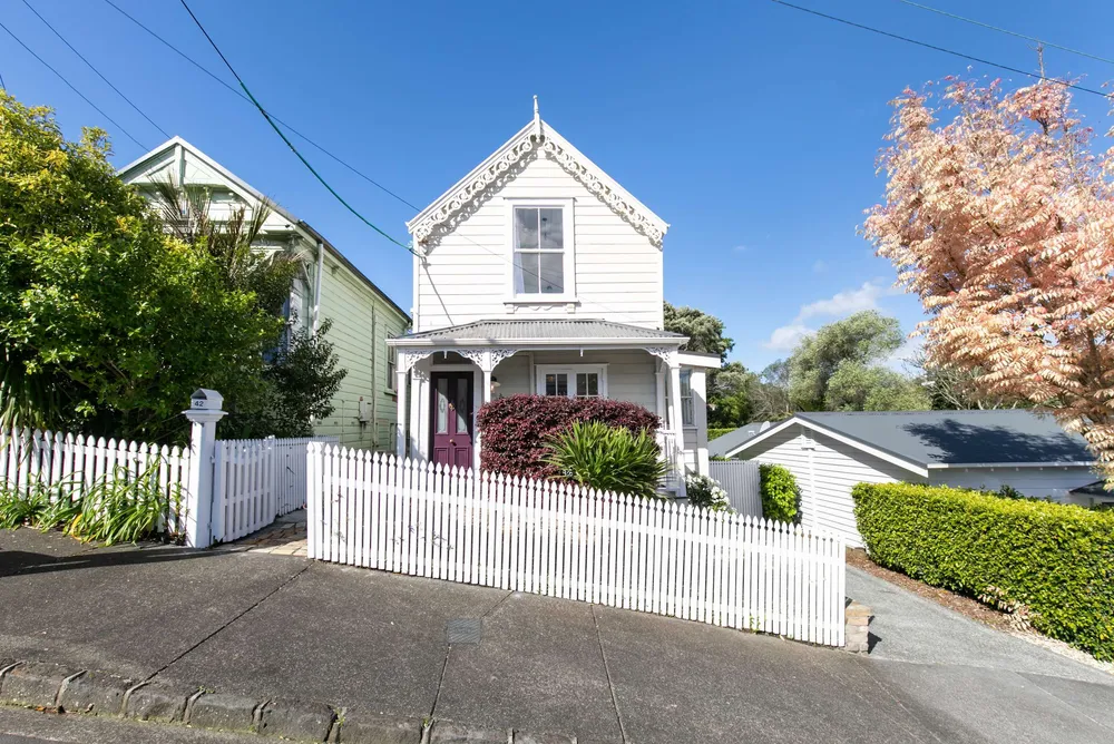 Photos of 42 Cooper Street