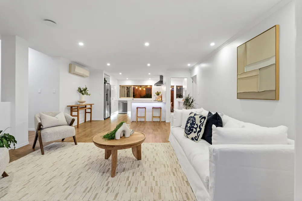 Photos of 16 Springtide Place