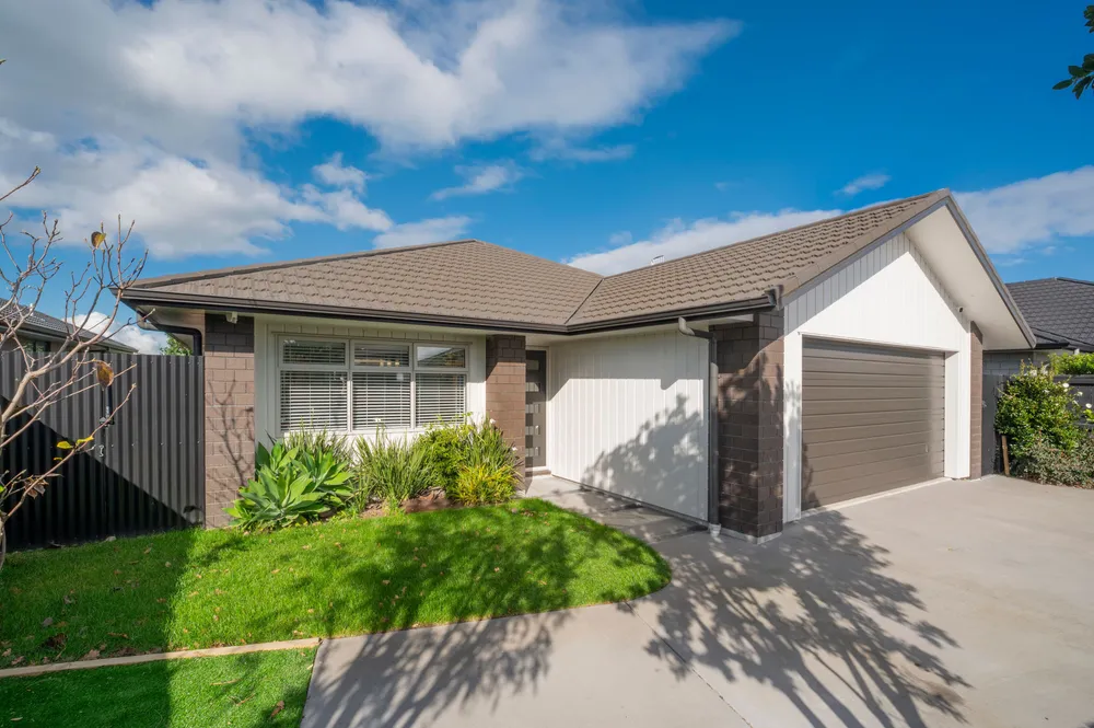 Photos of 45 Dunkeld Drive