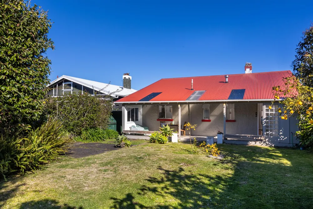 Photos of 17 West View Road
