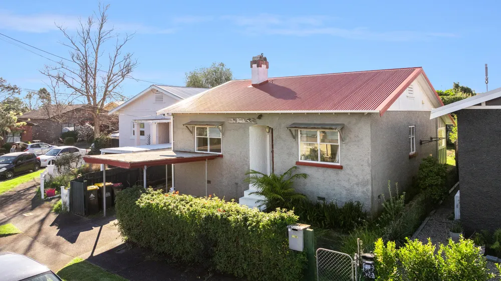 Photos of 17 West View Road