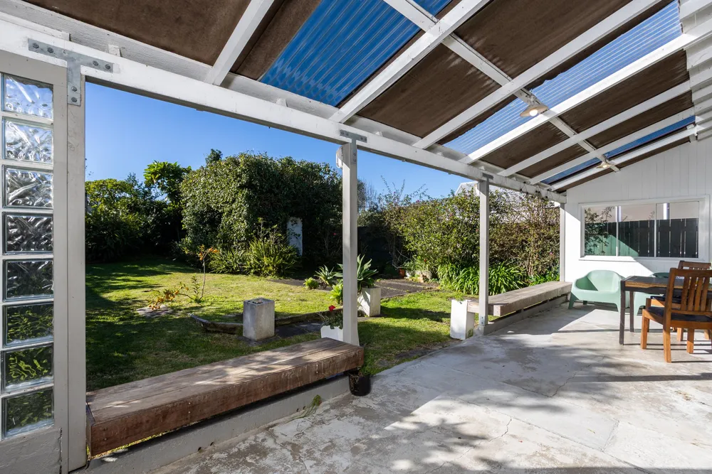 Photos of 17 West View Road