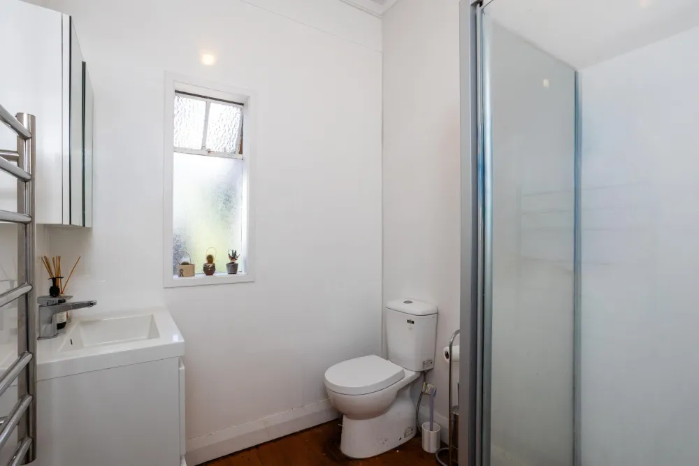 Photos of 17 West View Road