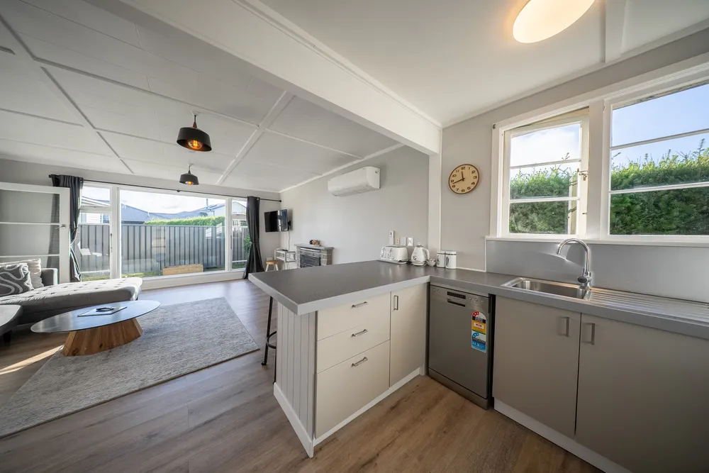 Photos of 51A Matai Street