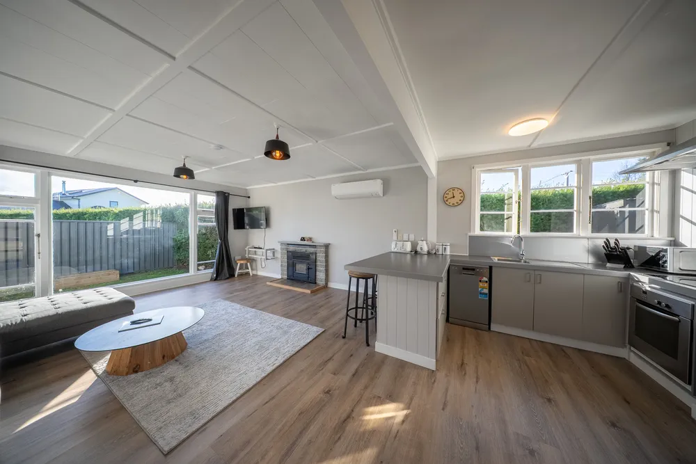 Photos of 51A Matai Street