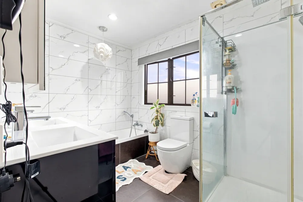 Photos of 11 Whitbourne Heights