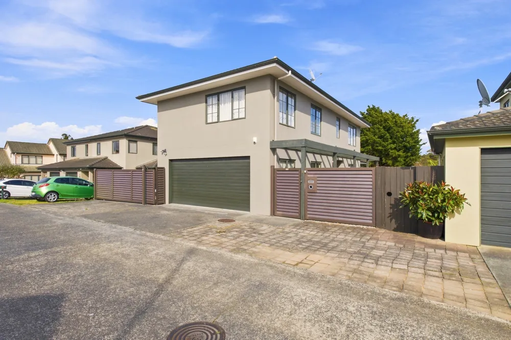 Photos of 11 Whitbourne Heights
