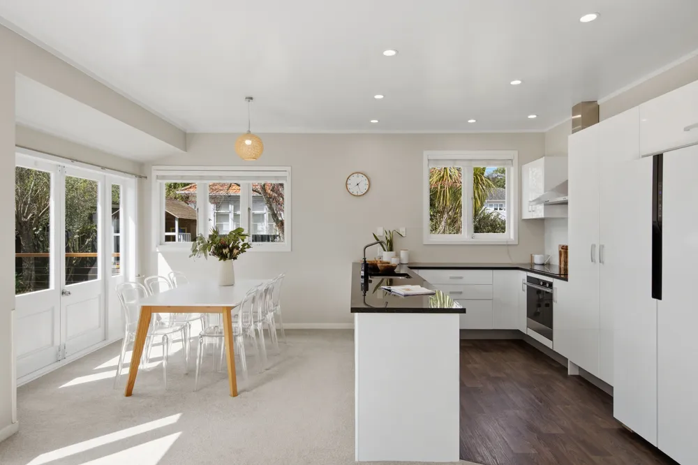 Photos of 11 Beatrix Street