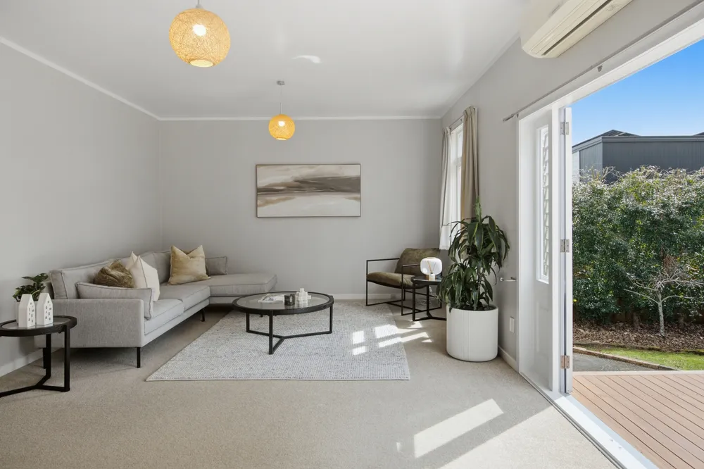Photos of 11 Beatrix Street