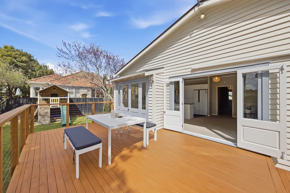 Photos of 11 Beatrix Street