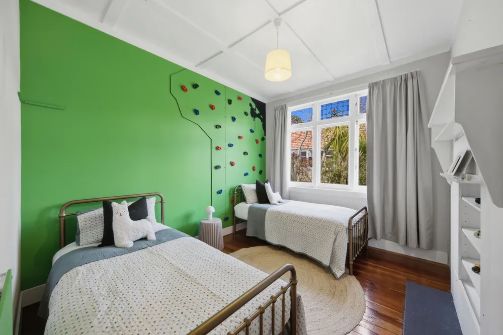 Photos of 11 Beatrix Street