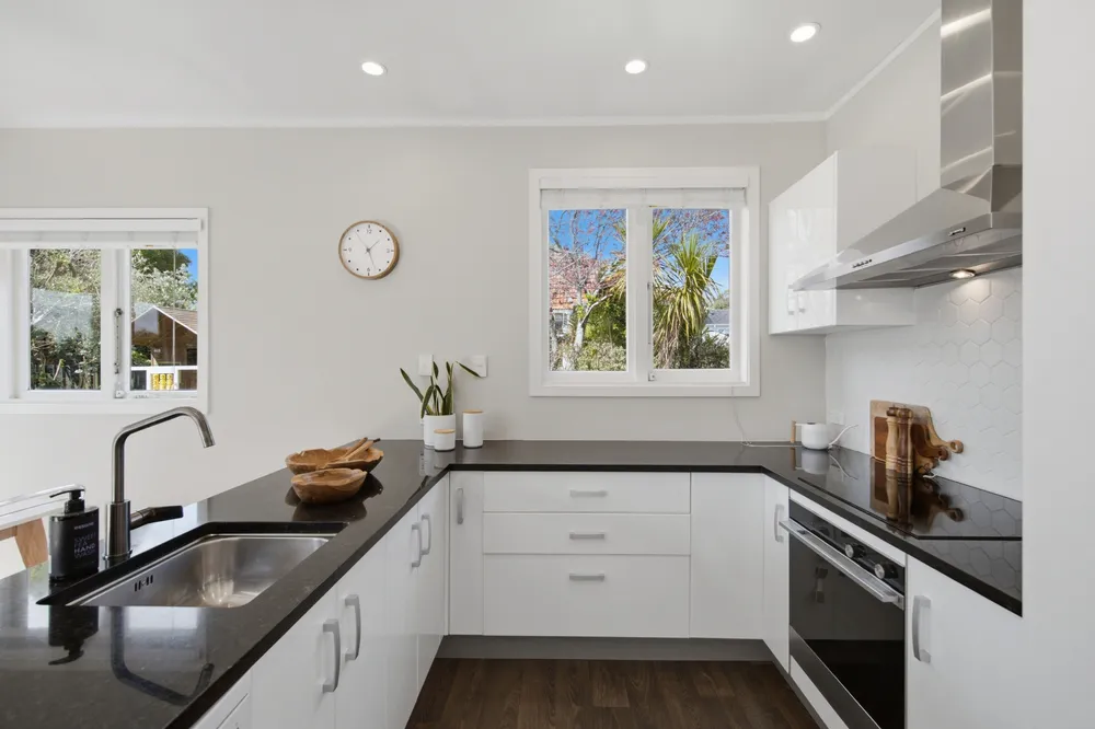 Photos of 11 Beatrix Street