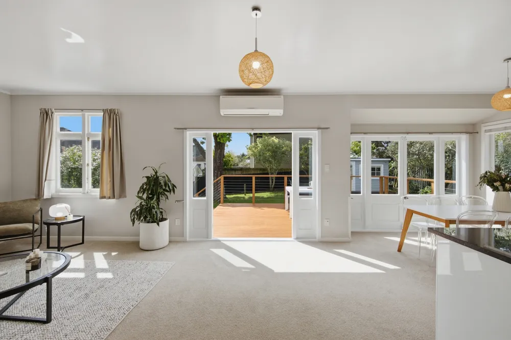 Photos of 11 Beatrix Street