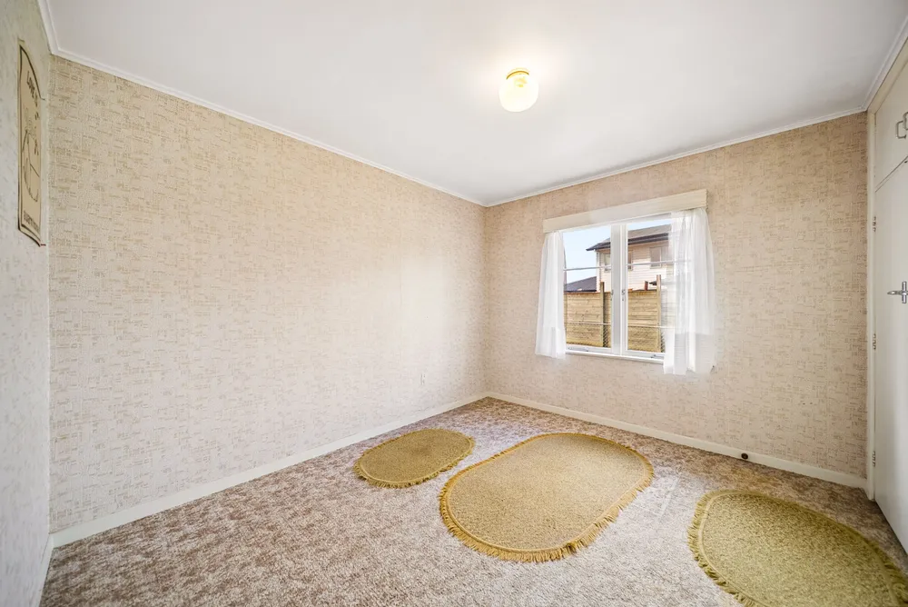 Photos of 8 Robertson Road