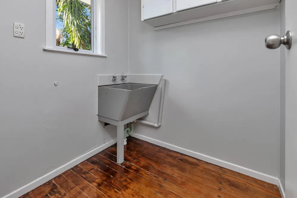 Photos of 24 Corks Road