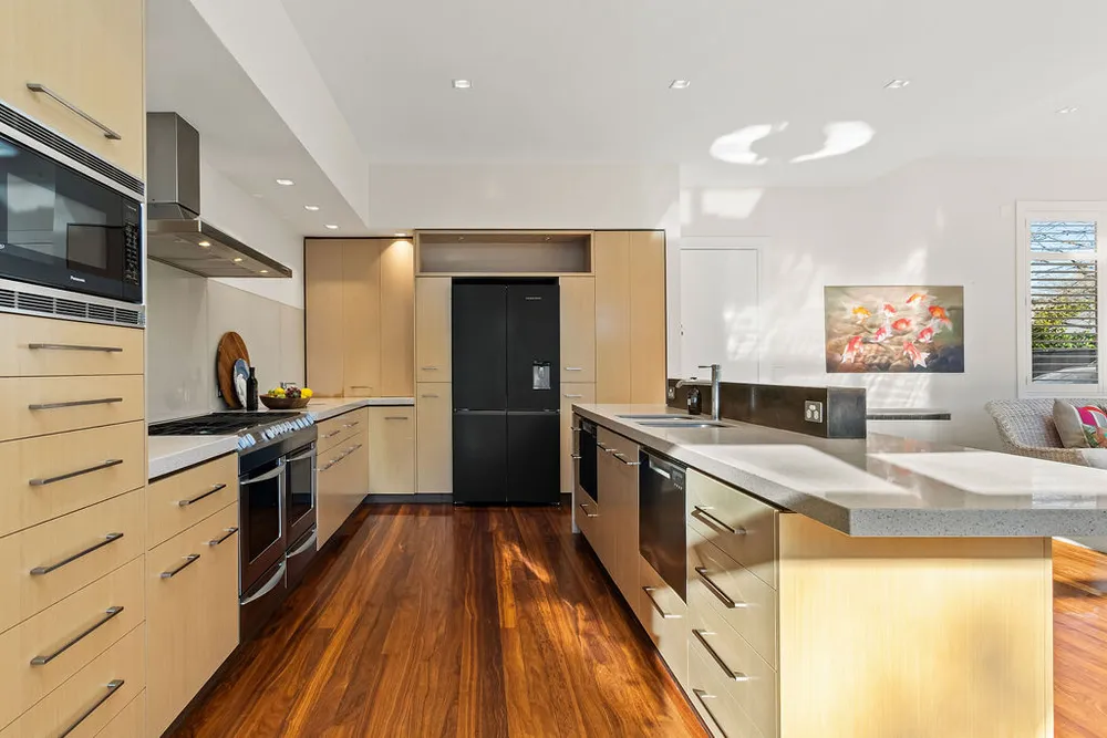 Photos of 118 Straven Road