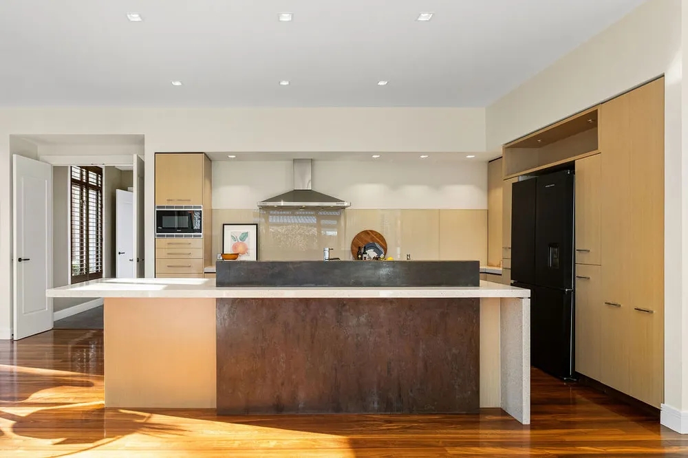 Photos of 118 Straven Road