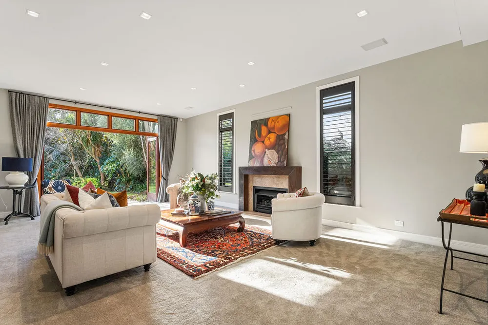 Photos of 118 Straven Road