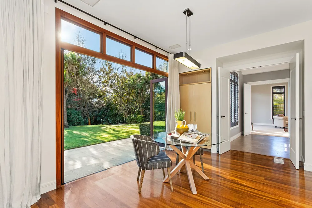 Photos of 118 Straven Road