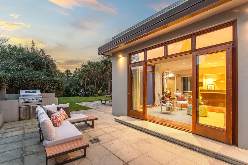 Photos of 118 Straven Road